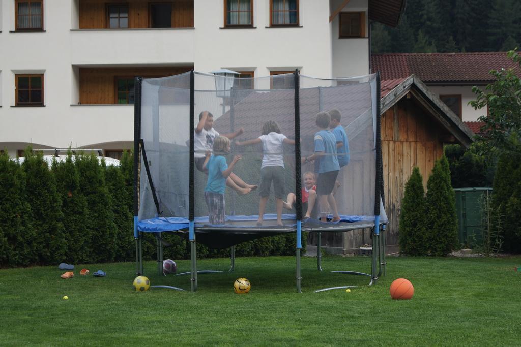 Apart Montana Nauders Bagian luar foto